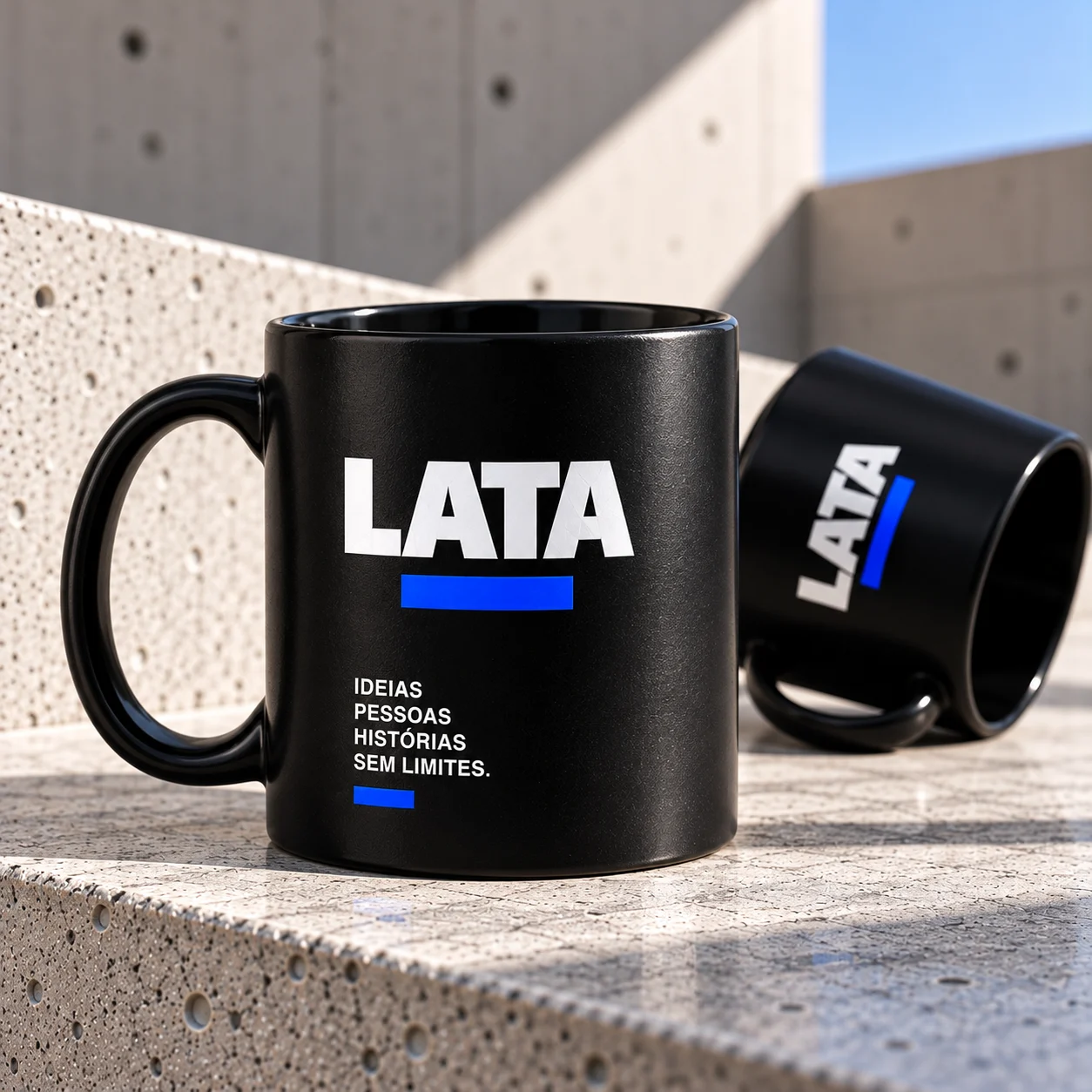 Caneca LATA — Preta
